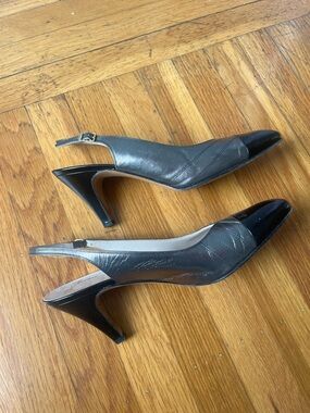 Salvatore Ferragamo Classic Women’s Slingback Pump in bronze and black -